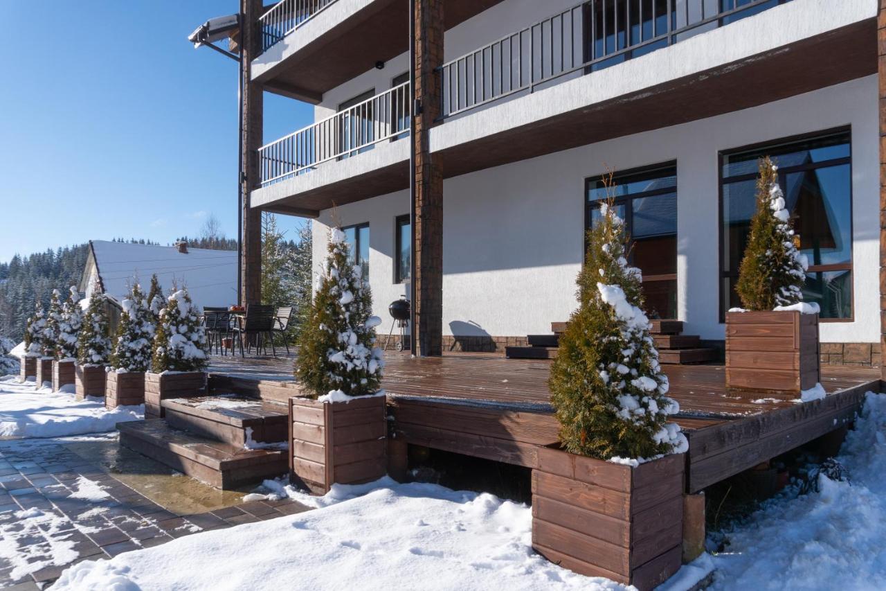 Chillax Hotell Bukovel Exteriör bild